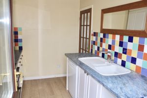 Photo 7- click for photo gallery